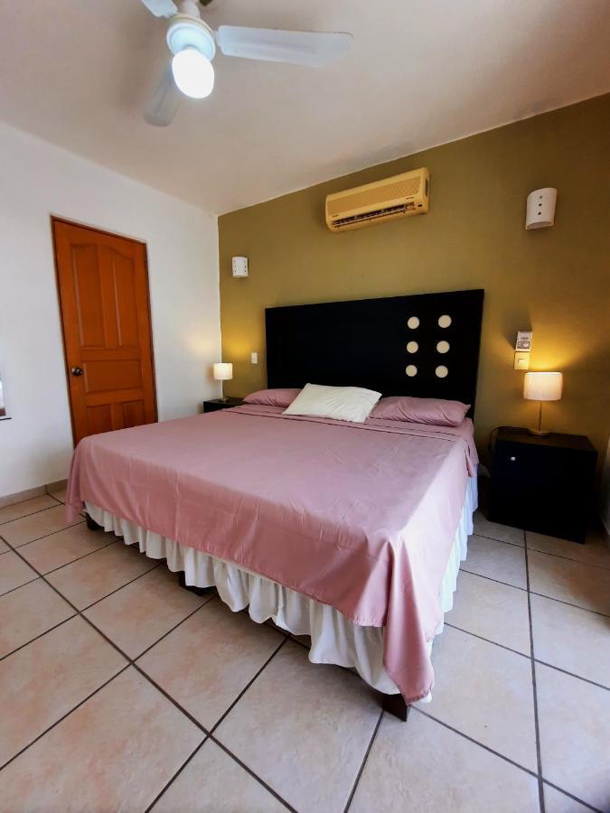 Hacienda Real Suits Ixtapa Ixtapa  Exterior foto